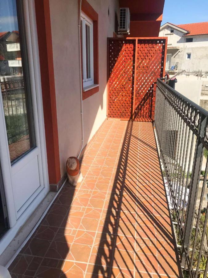 Jovana -- Porodicni Apartmani Igalo Herceg Novi Exterior foto
