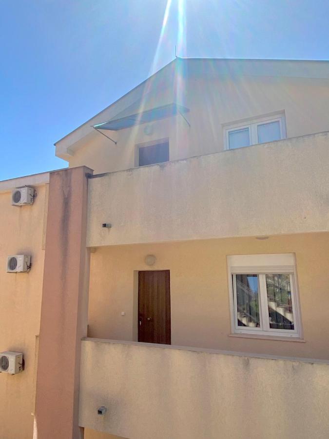 Jovana -- Porodicni Apartmani Igalo Herceg Novi Exterior foto