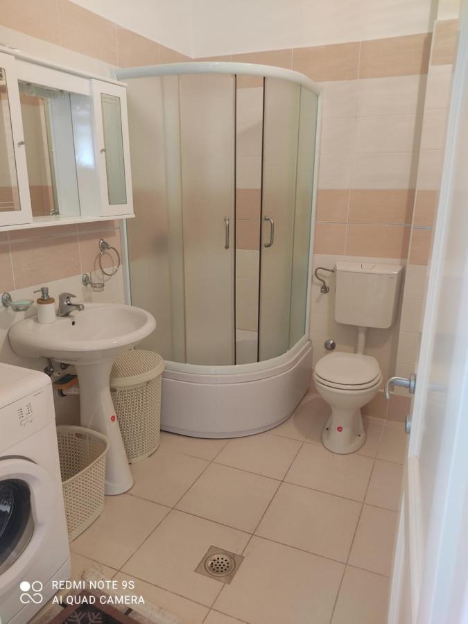 Jovana -- Porodicni Apartmani Igalo Herceg Novi Exterior foto