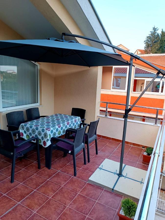 Jovana -- Porodicni Apartmani Igalo Herceg Novi Exterior foto